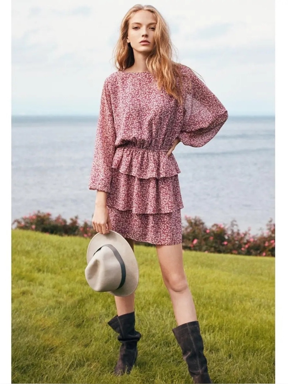 NWOT Floral Mini Dress 1.State in Dusty Rose. Size Medium. Adorable!